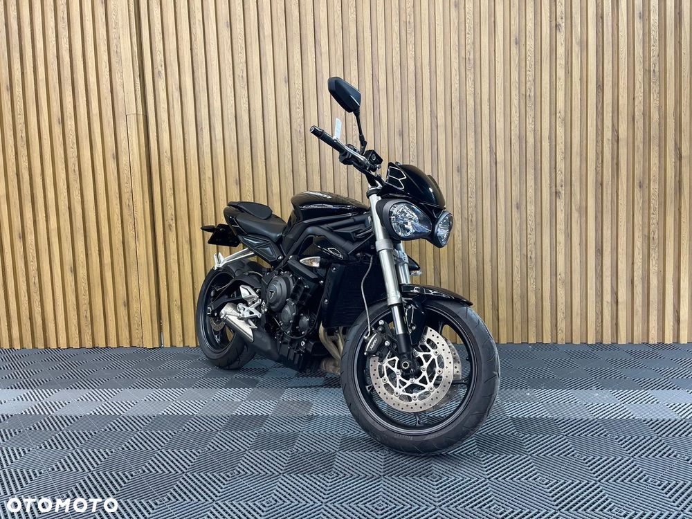 Triumph Street Triple - 1