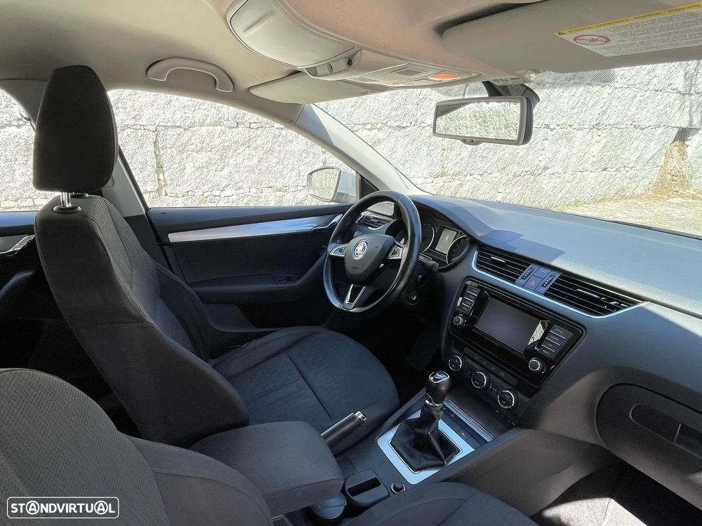 Skoda Octavia Break 1.6 TDi Elegance - 9