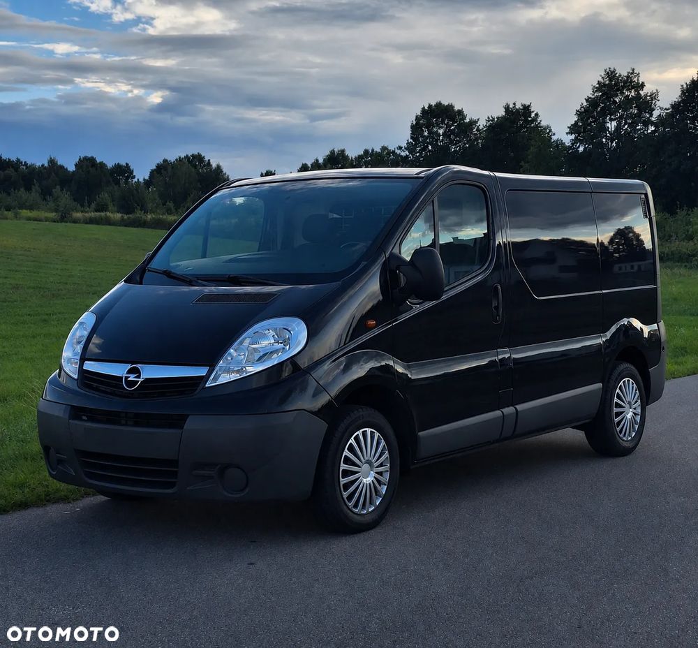 Opel Vivaro - 1
