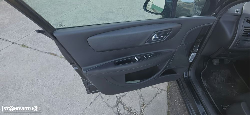 Citroën C4 1.4 16V SX - 10