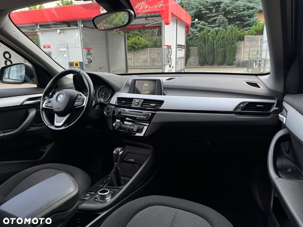 BMW X1 sDrive18i Sport Line - 20