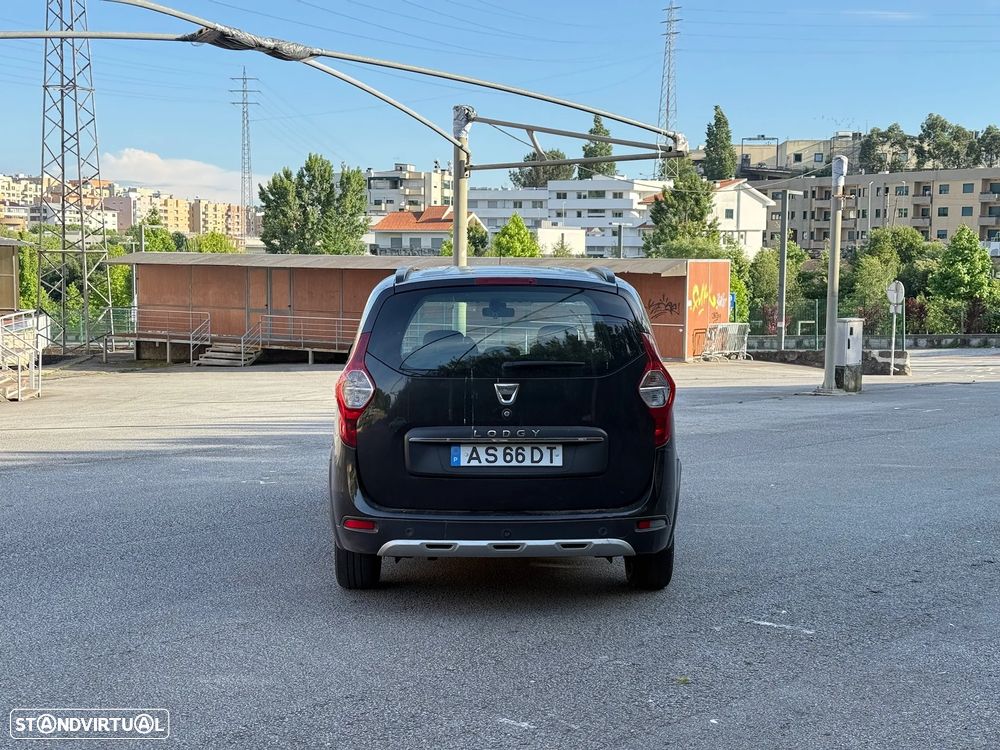 Dacia Lodgy 1.5 Blue dCi Stepway 7L - 6