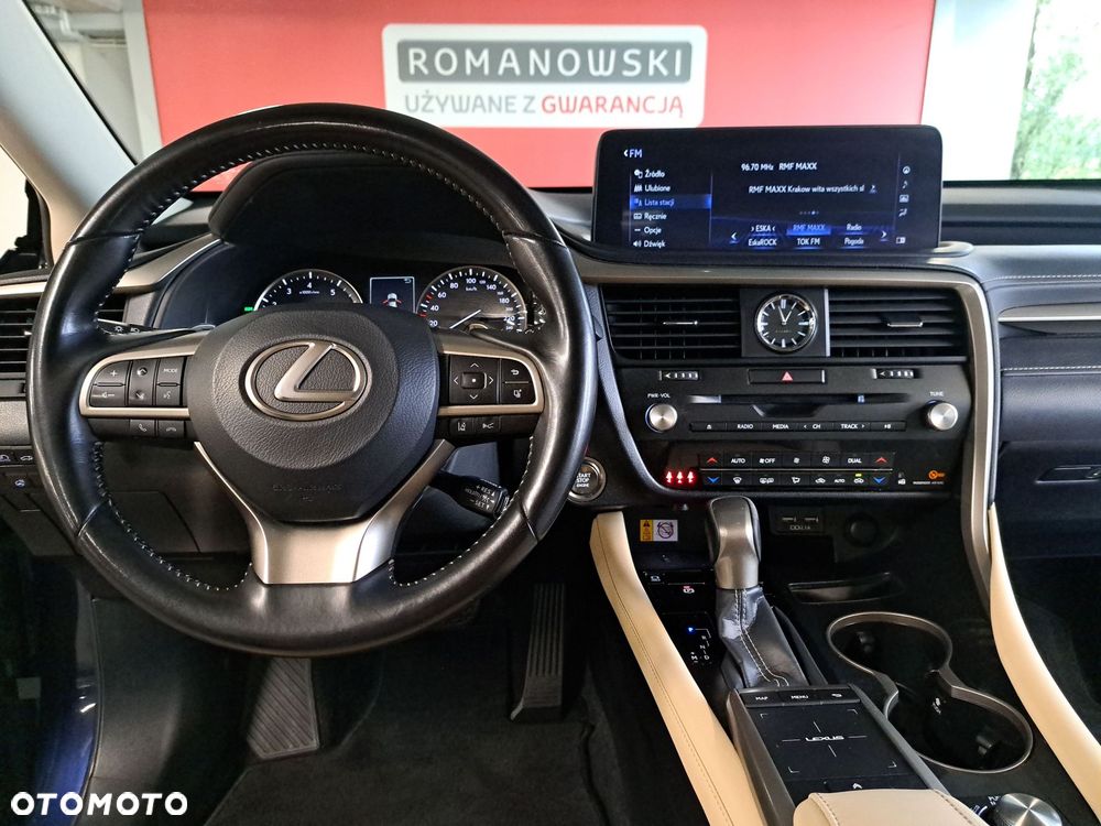 Lexus RX - 18