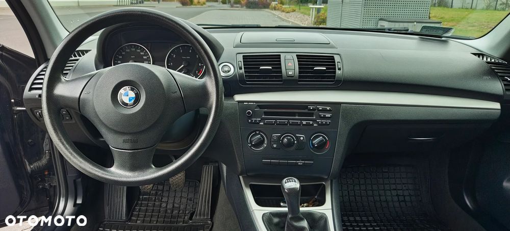 BMW Seria 1 116i - 12