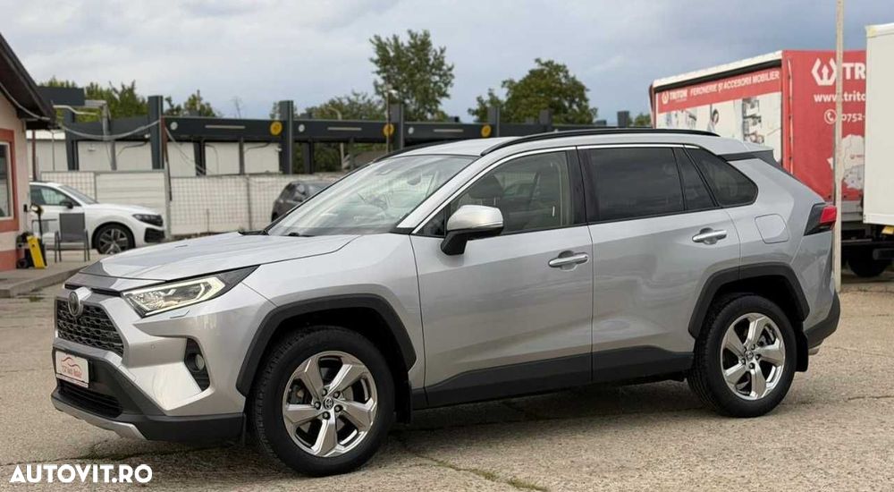 Toyota RAV4 - 4