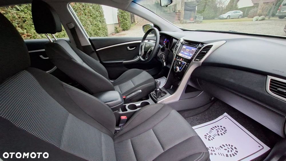 Hyundai i30 1.4 Fifa World Cup Edition - 16