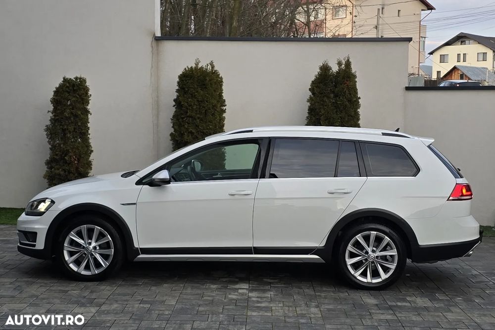 Volkswagen Golf 2.0 TDI SCR 4Motion DSG Alltrack - 31