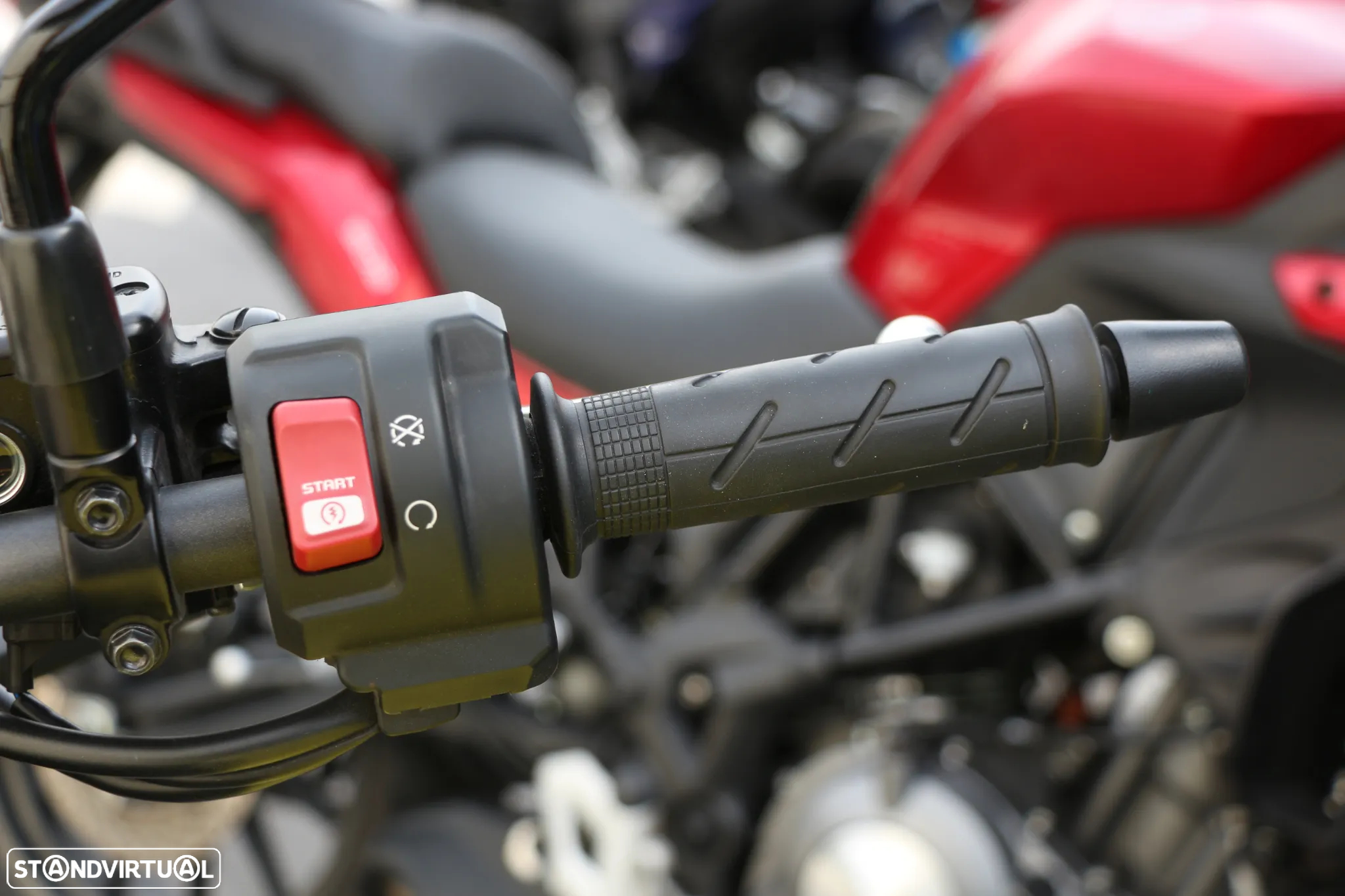 Honda Hornet CB750 Hornet - 6