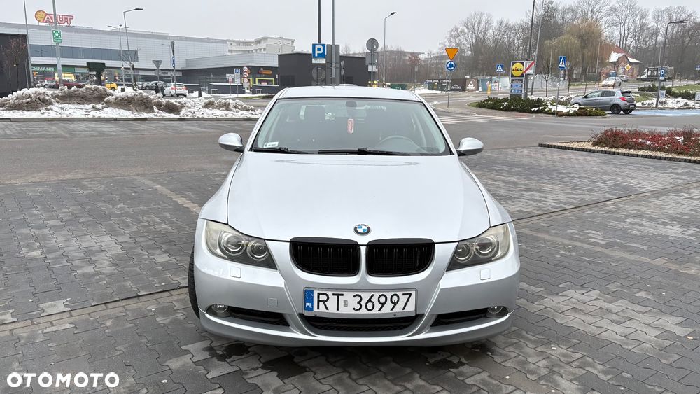 BMW Seria 3 320d - 10