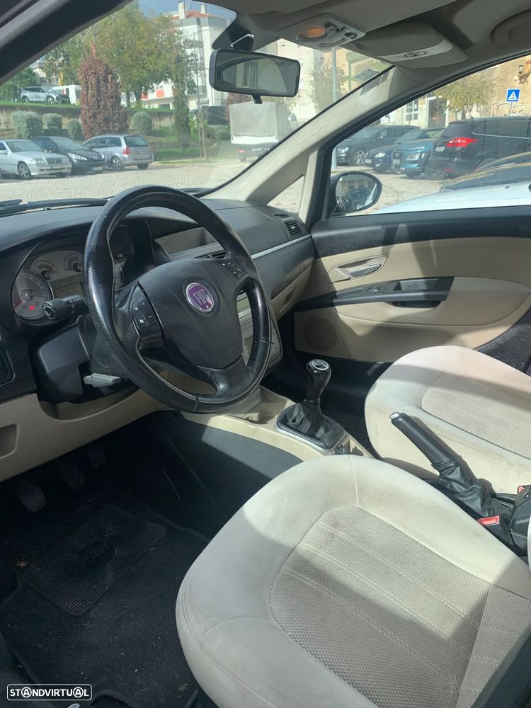 Fiat Linea 1.3 M-Jet Emotion - 15