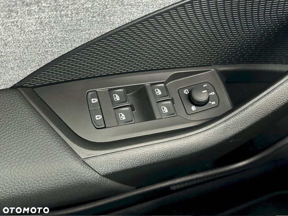 Skoda Octavia 1.5 TSI mHEV Drive Selection DSG - 23