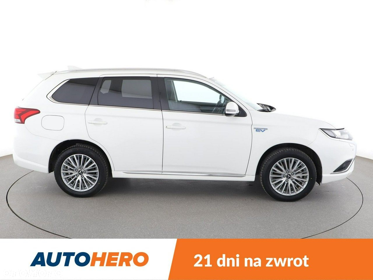 Mitsubishi Outlander - 9