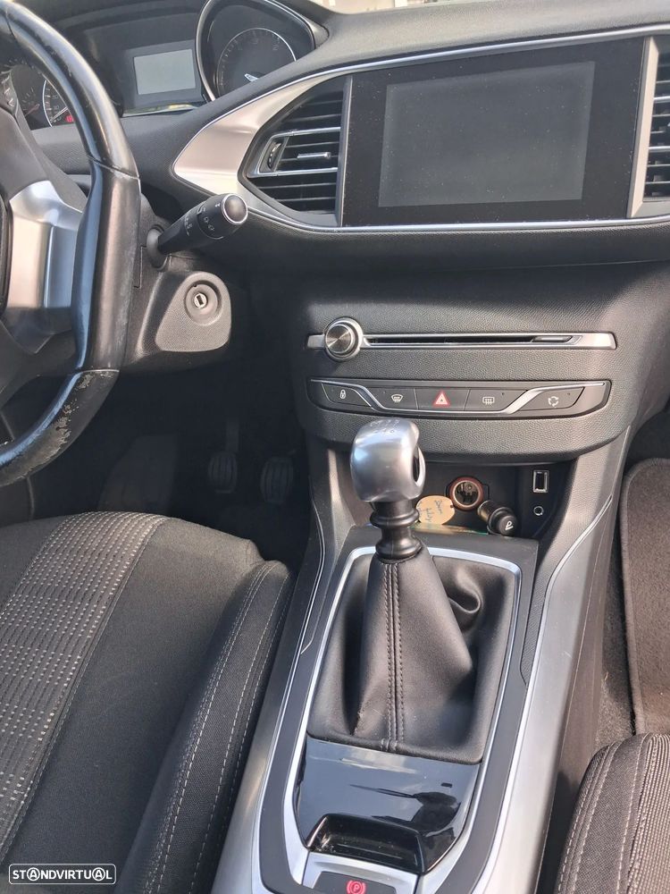 Peugeot 308 1.6 e-HDi Allure - 7