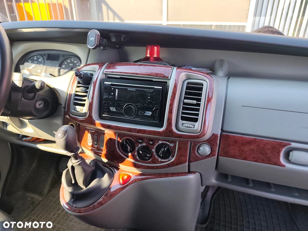 Renault Trafic - 15