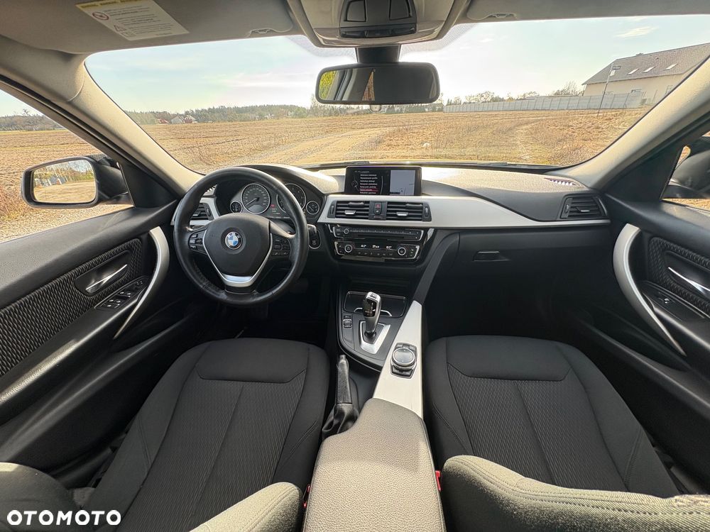 BMW Seria 3 320d Edition Luxury Line Purity - 9