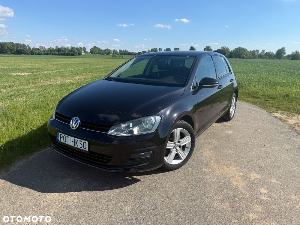 Volkswagen Golf - 1