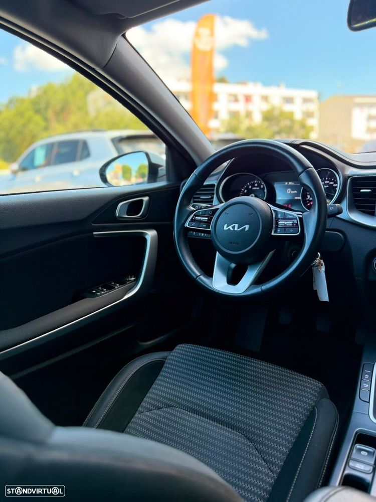 Kia XCeed 1.0 T-GDI Dynamic - 25