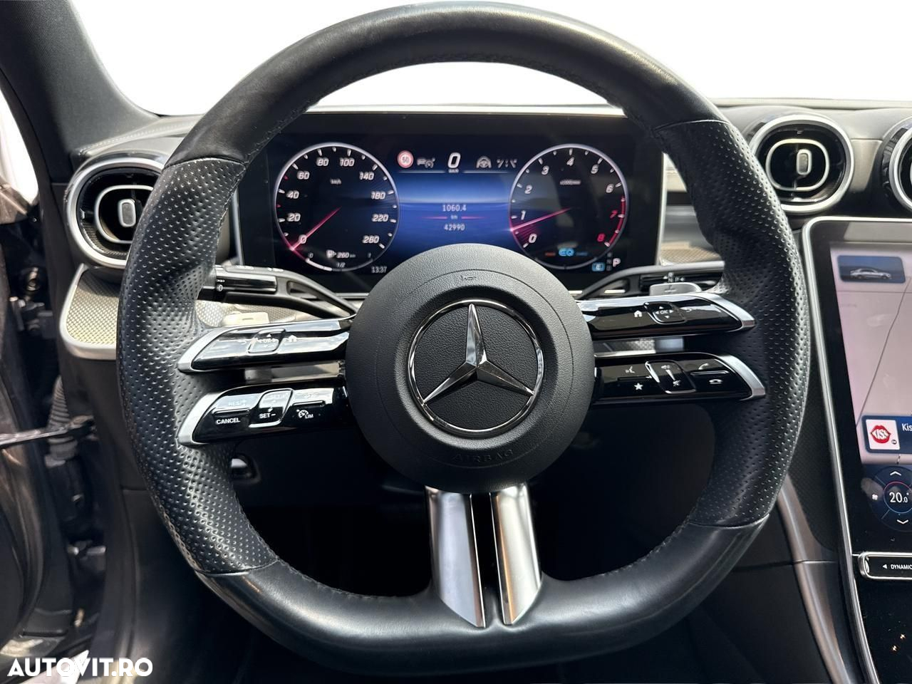 Mercedes-Benz C - 8