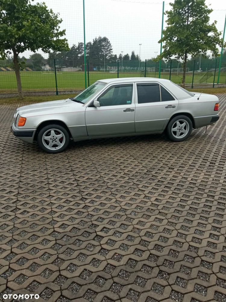 Mercedes-Benz W124 (1984-1993) - 2