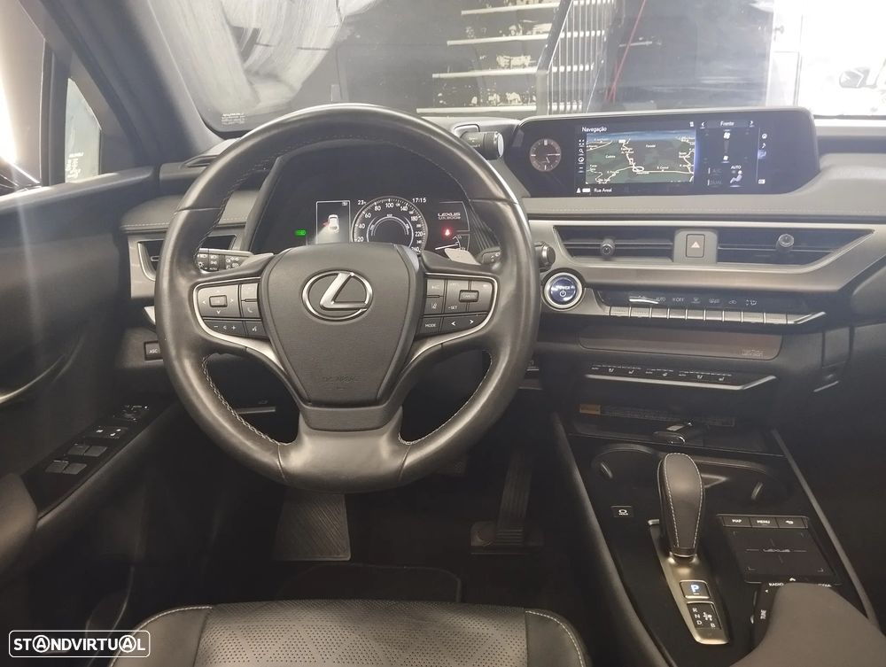 Lexus UX Luxury+TAE+JLL18 — fotografia 22