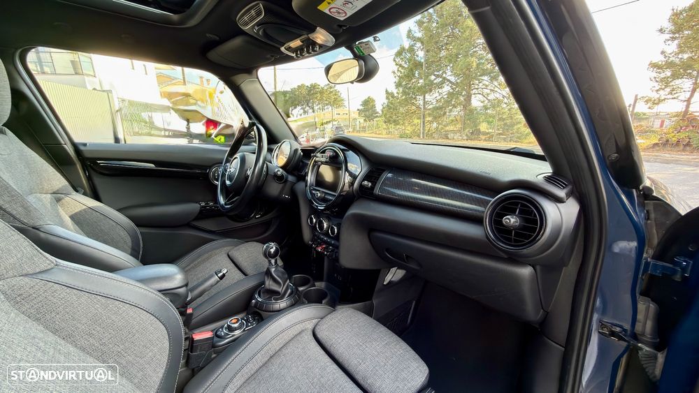 MINI 5 Portas Cooper D - 11