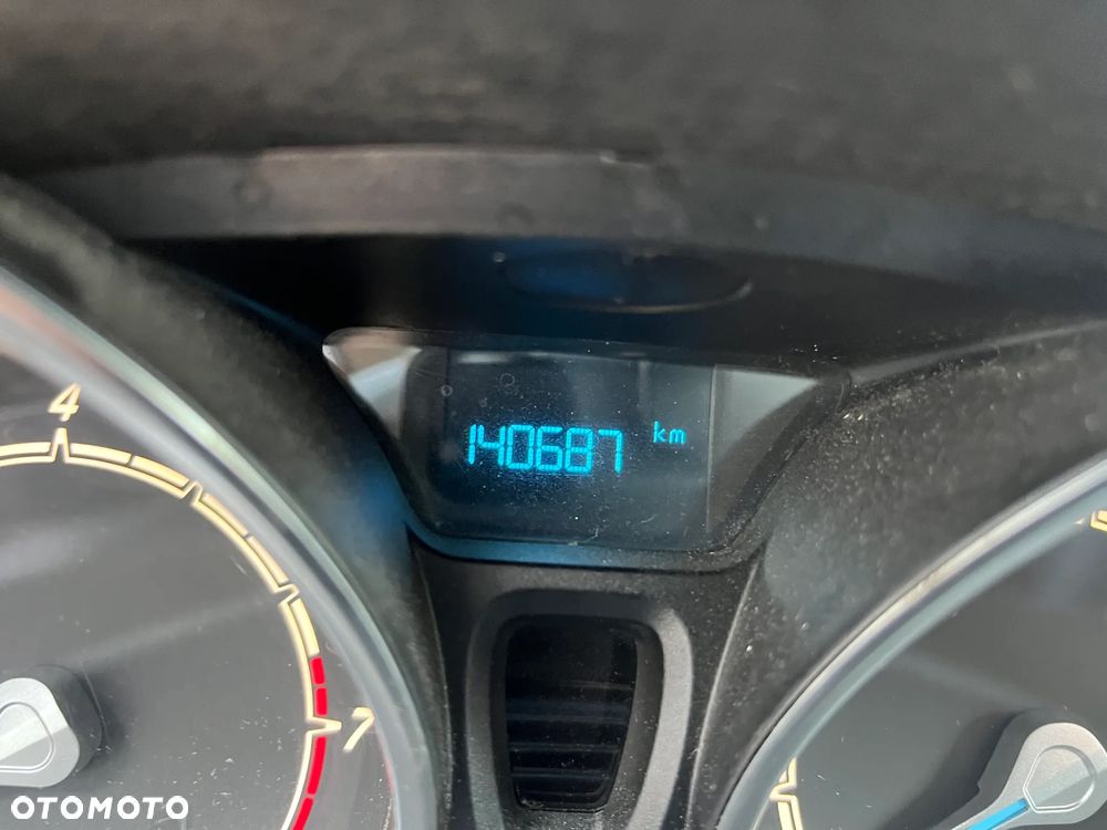 Ford Fiesta 1.0 EcoBoost Titanium - 27