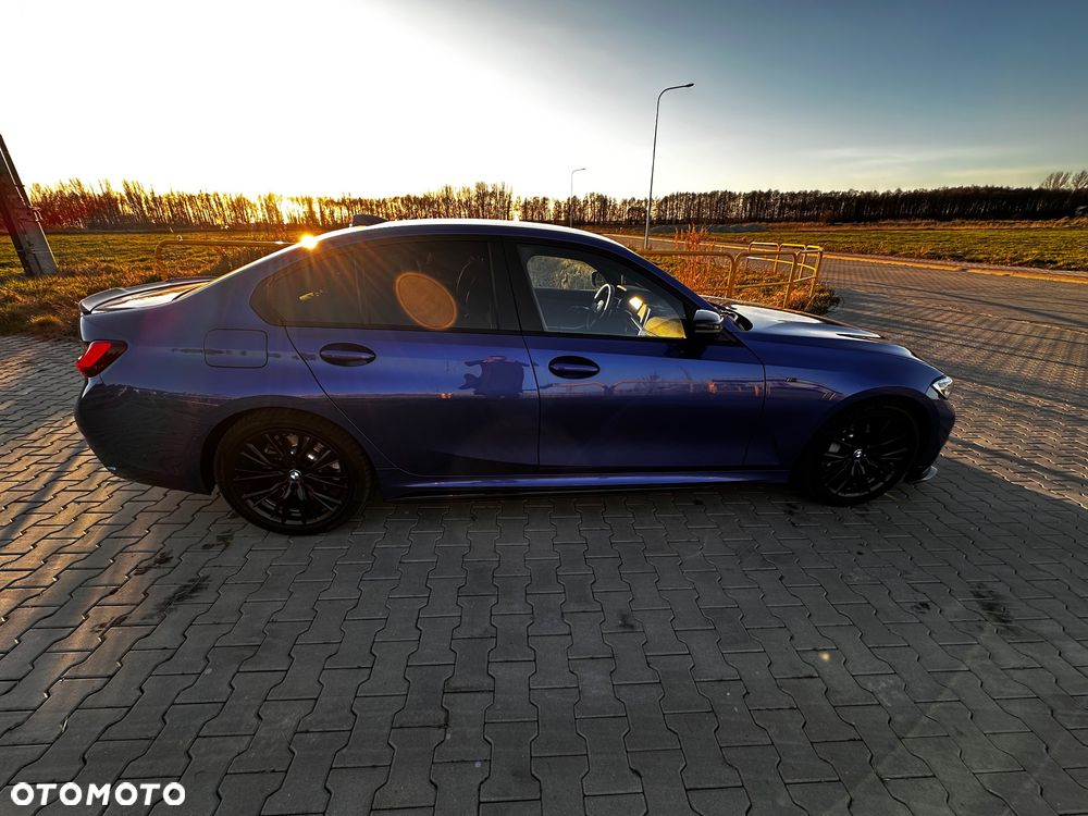 BMW Seria 3 330d mHEV M Sport sport - 2
