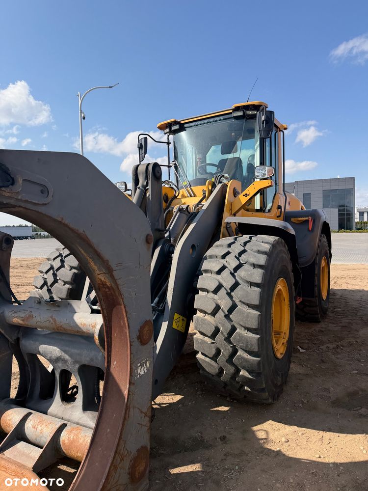 Volvo L120H - 4