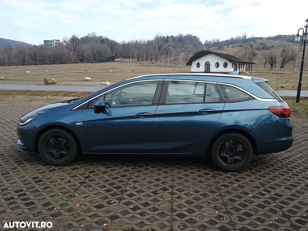 Opel Astra 1.6 D (CDTI) Start/Stop Dynamic - 9