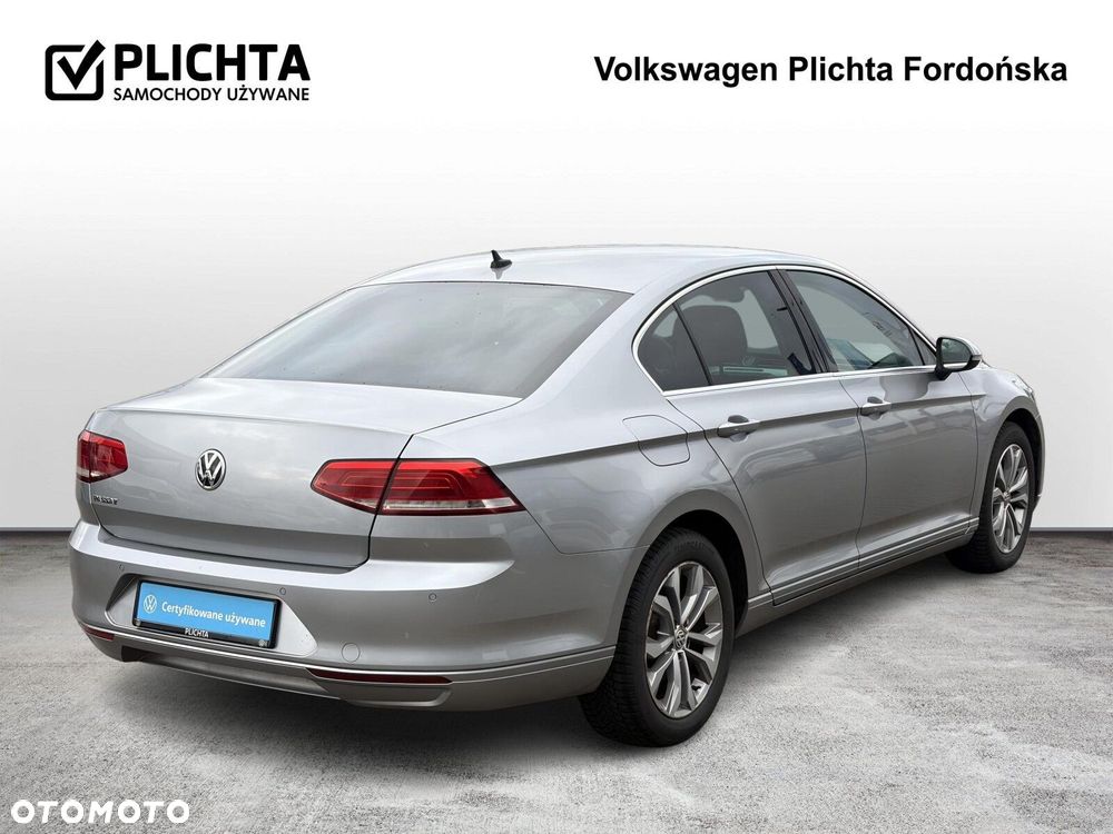 Volkswagen Passat 2.0 TDI SCR Comfortline DSG - 6