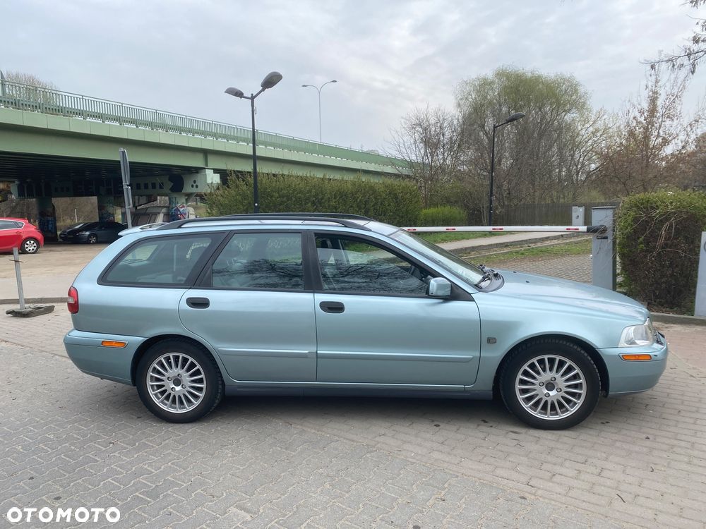 Volvo V40 1.9D - 6
