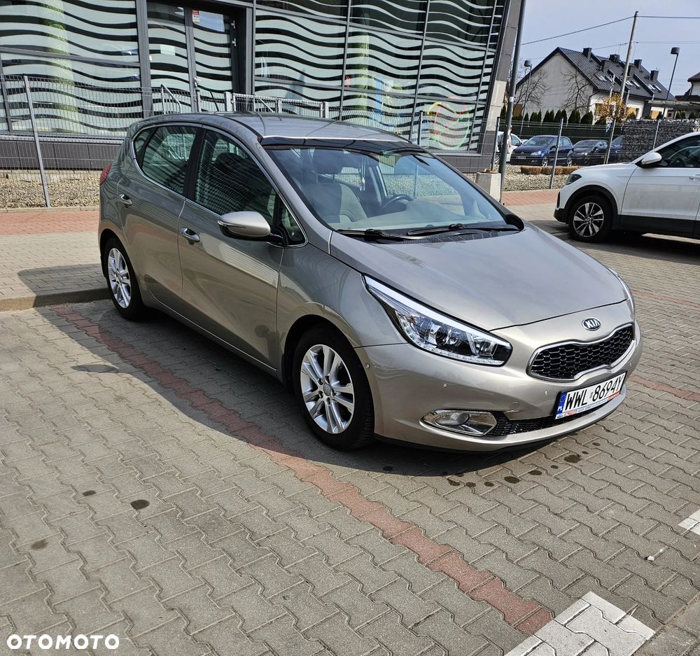Kia Ceed 1.6 GDI L DCT - 10