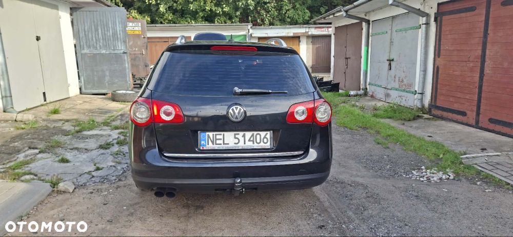 Volkswagen Passat - 4