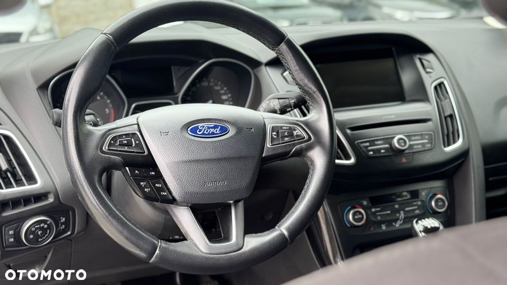 Ford Focus - 18