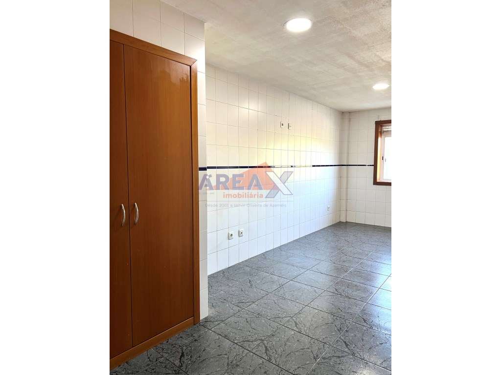 T3 com terraço - Oliveira de Azeméis - Grande imagem: 5/30