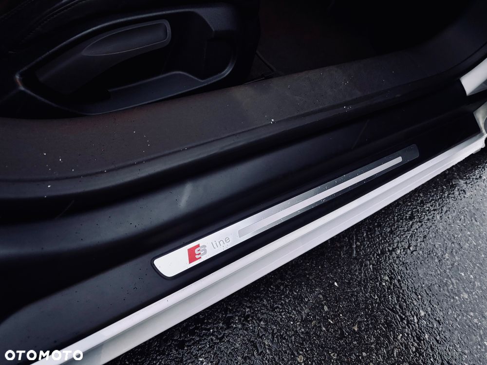 Audi TT Coupé 2.0 TDI quattro - 31