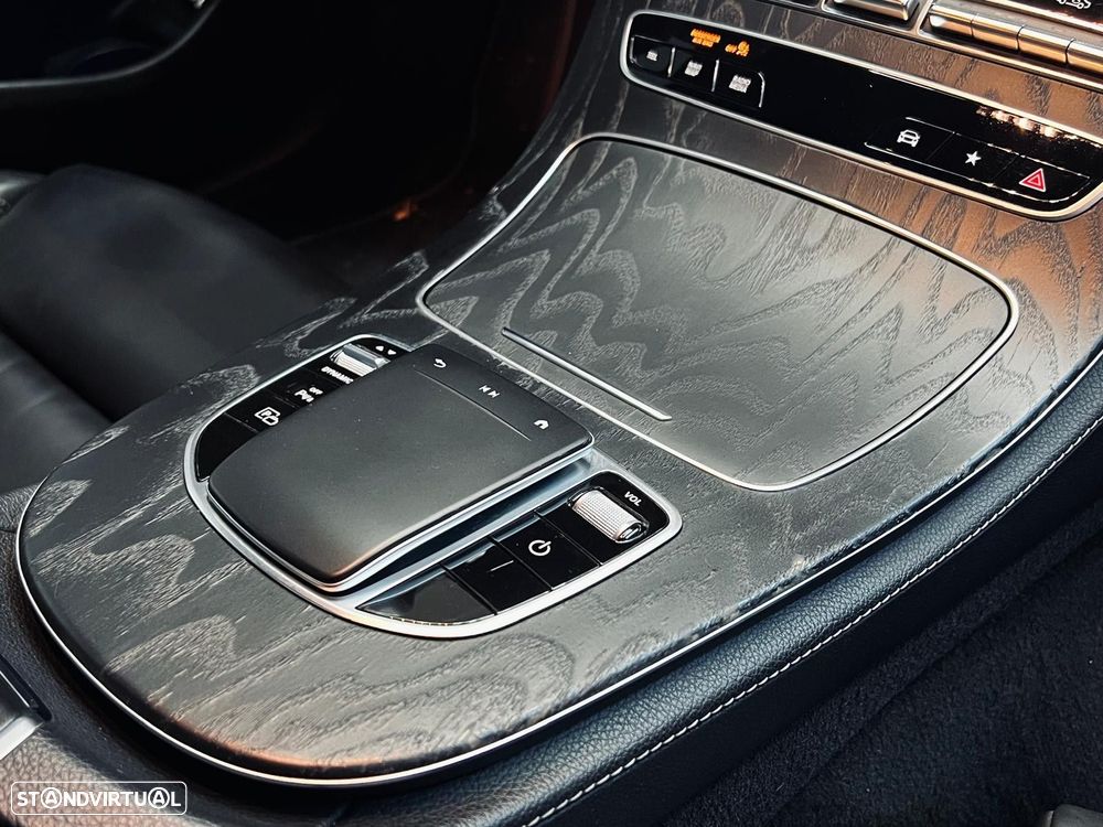 Mercedes-Benz E 300 de AMG Line - 31
