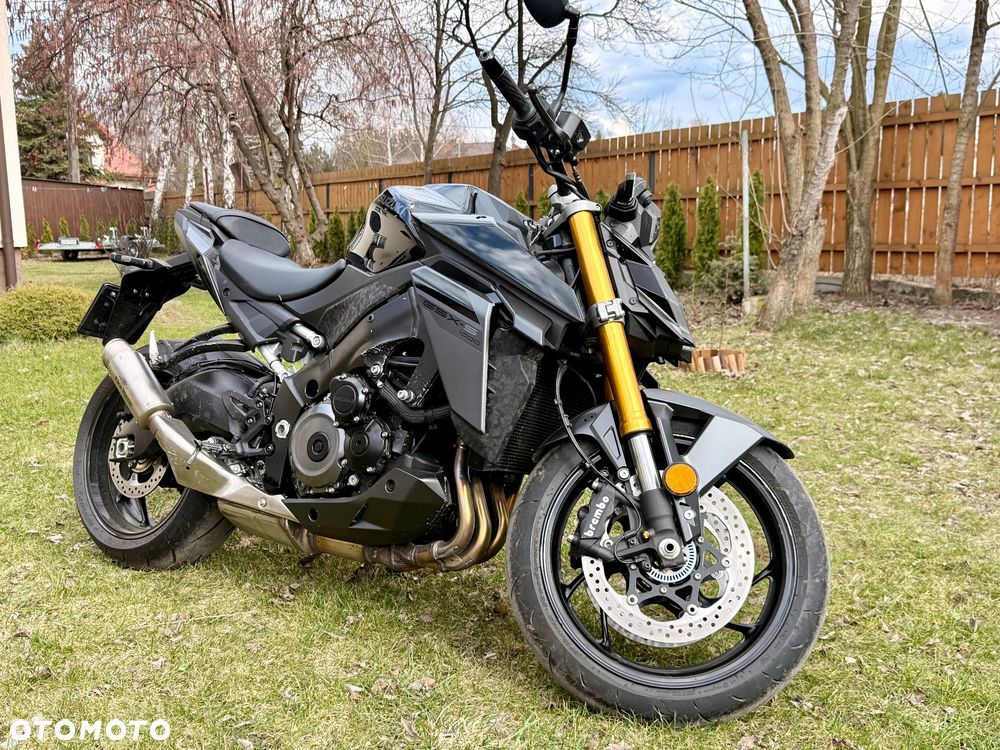 Suzuki GSX 1000 - 2