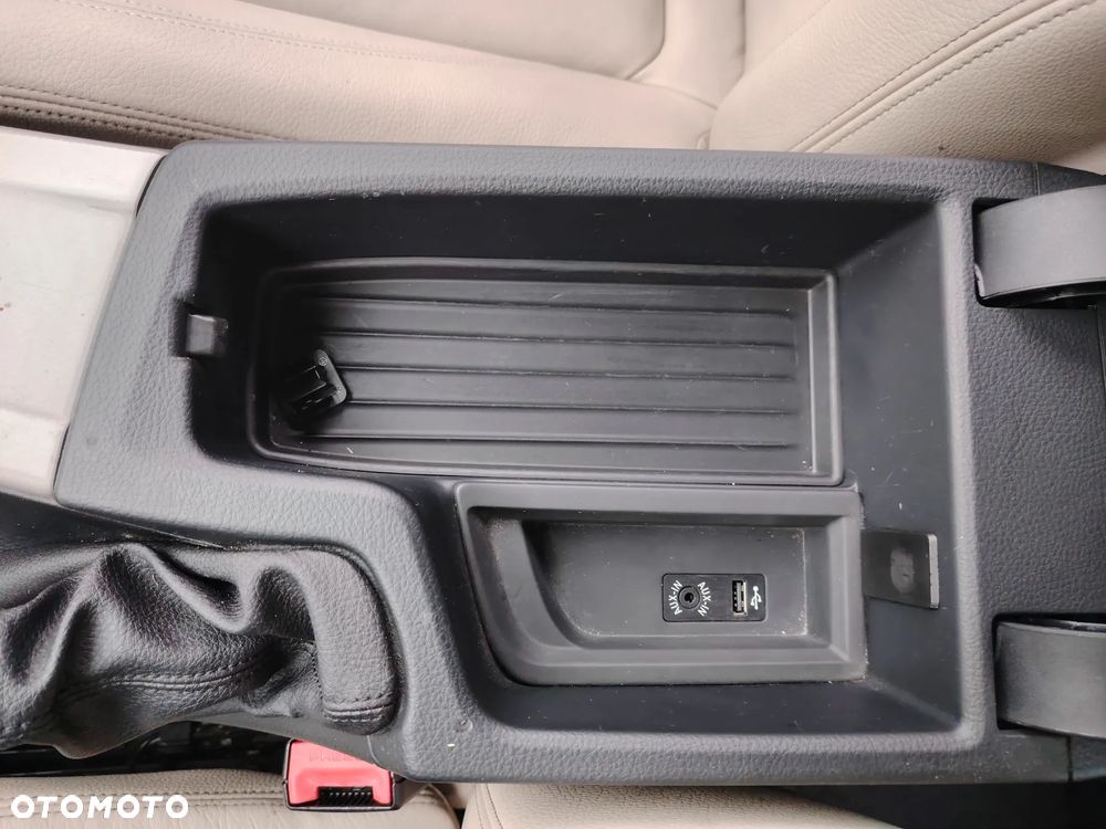 BMW Seria 3 - 23