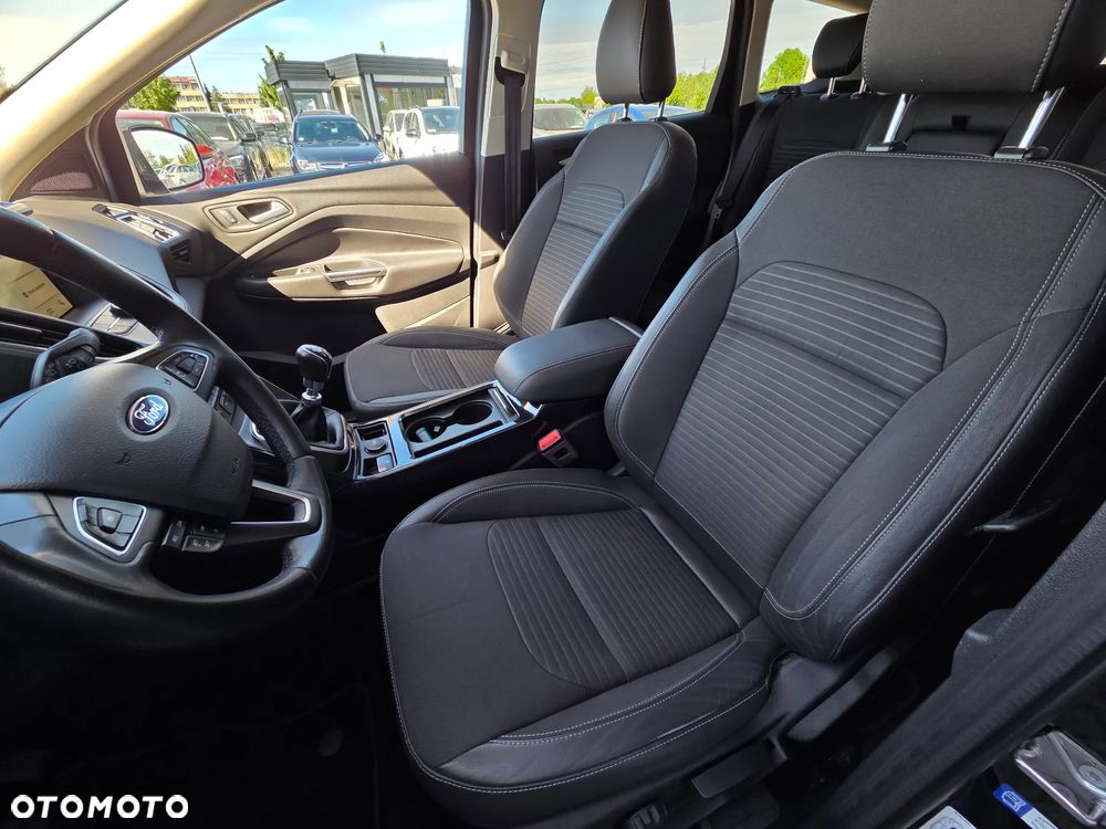 Ford Kuga 2.0 TDCi 2x4 Black & Silver - 23