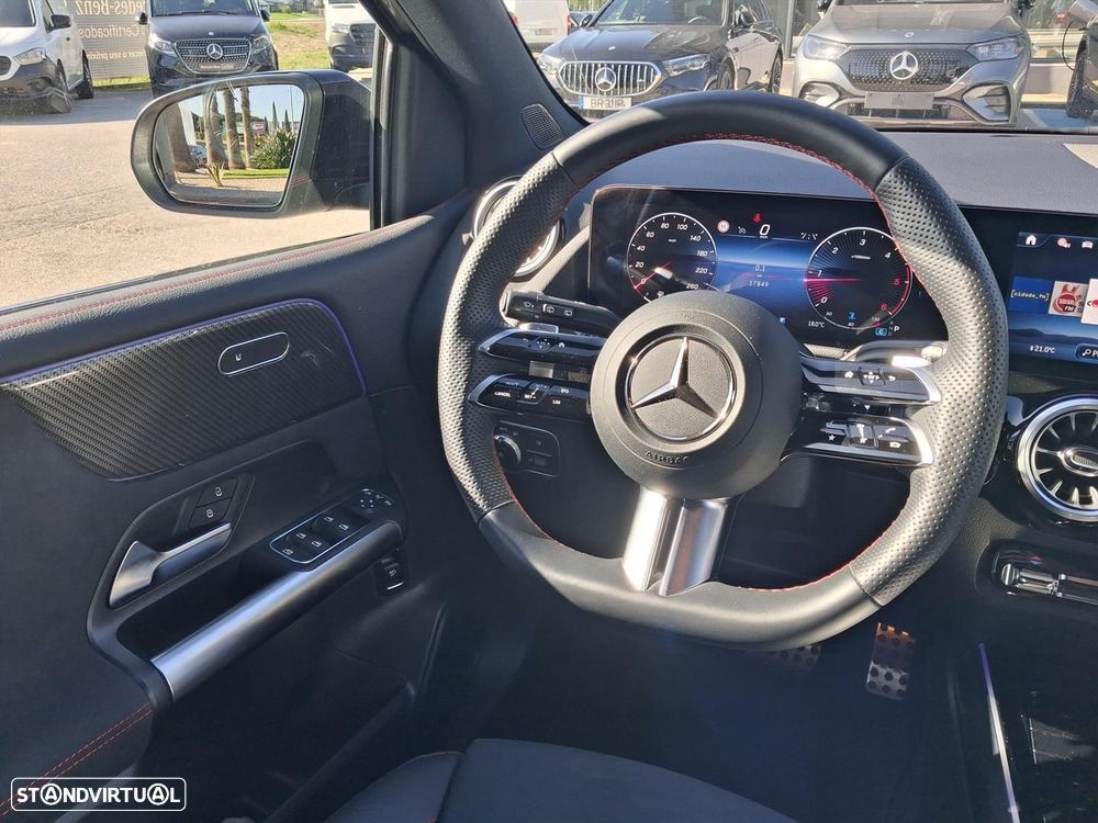 Mercedes-Benz B 180 - 15