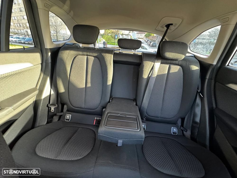 BMW X1 16 d sDrive Auto - 6