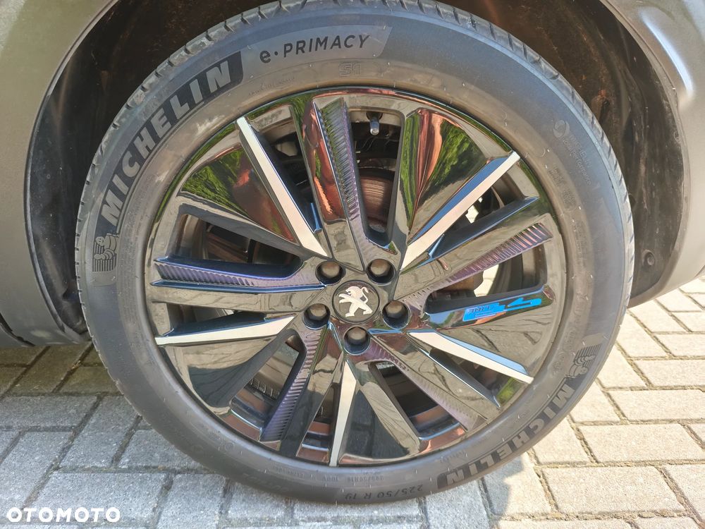 Peugeot 3008 1.6 PureTech HYbrid4 GT Line S&S EAT8 - 13