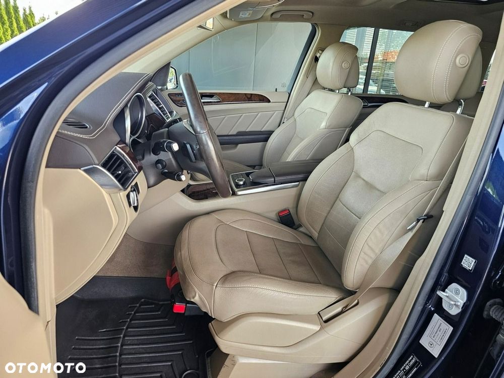 Mercedes-Benz GL 350 BlueTEC 4Matic 7G-TRONIC - 30