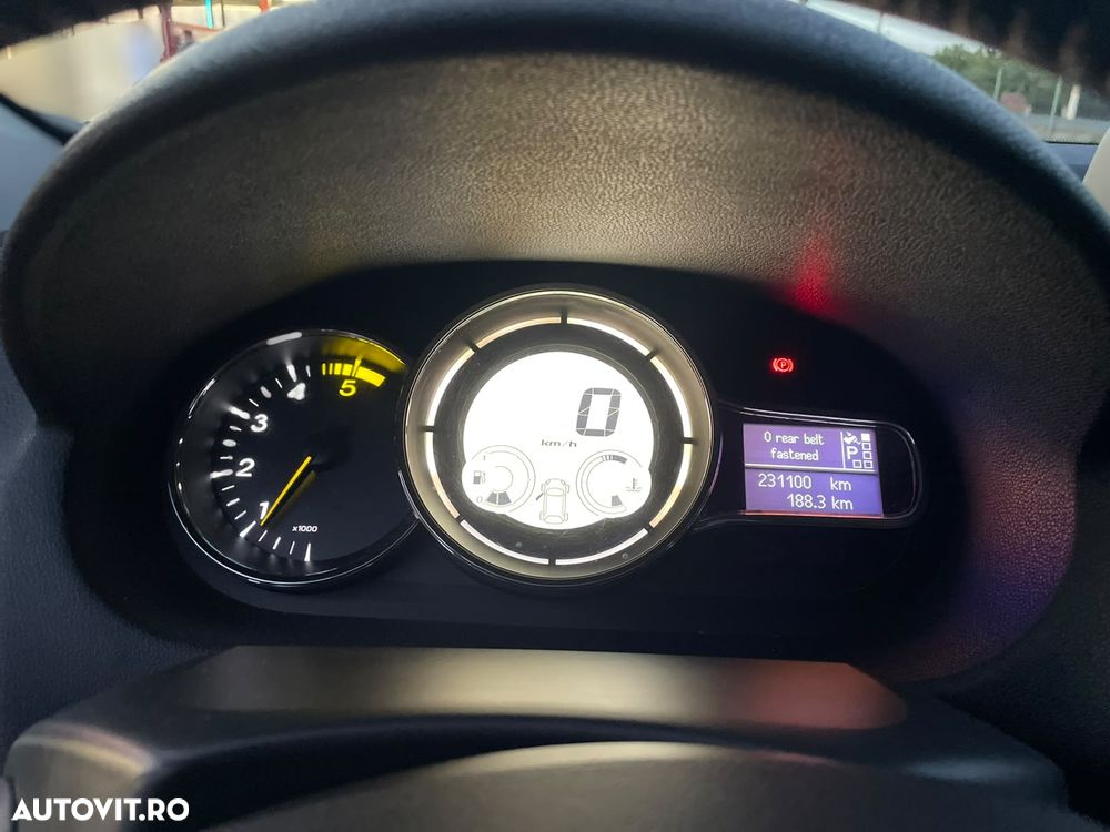 Renault Megane ENERGY dCi 110 EDC BOSE EDITION - 12