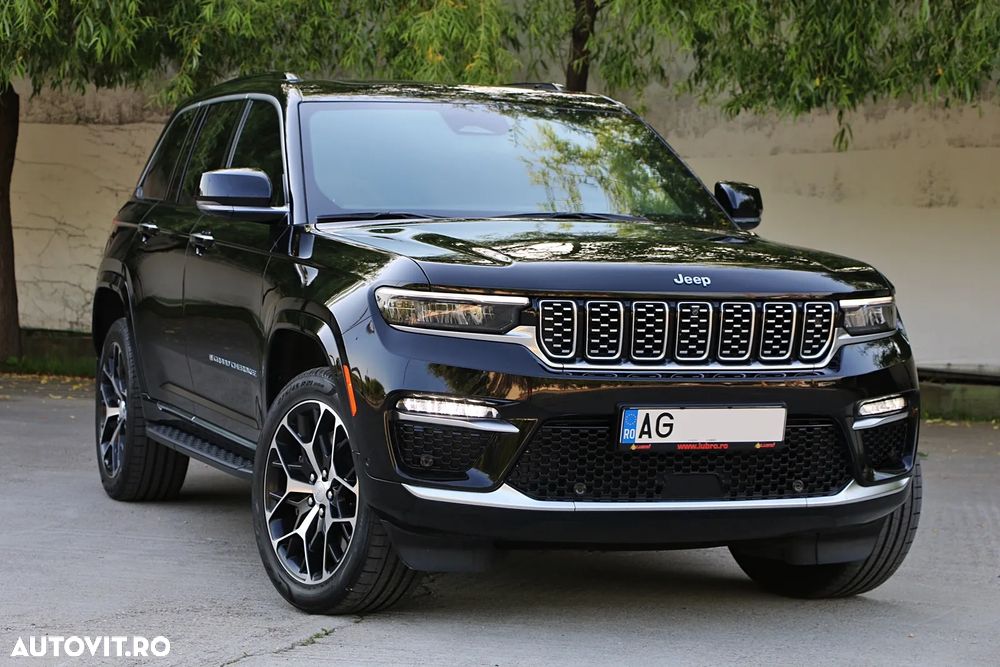 Jeep Grand Cherokee - 23