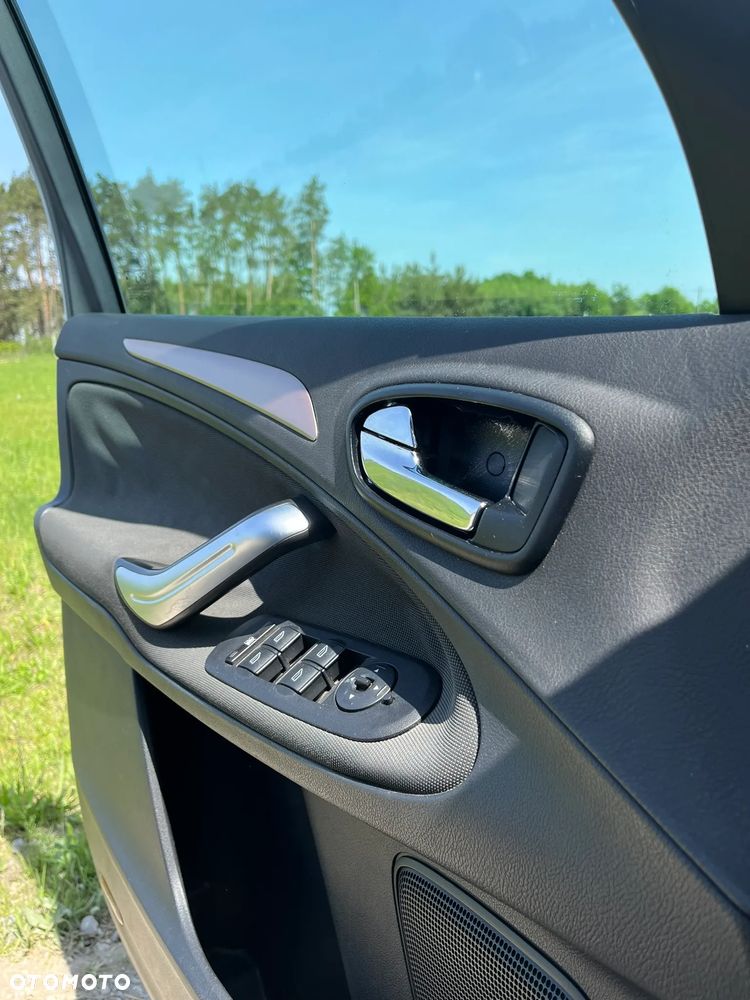 Ford Galaxy - 18