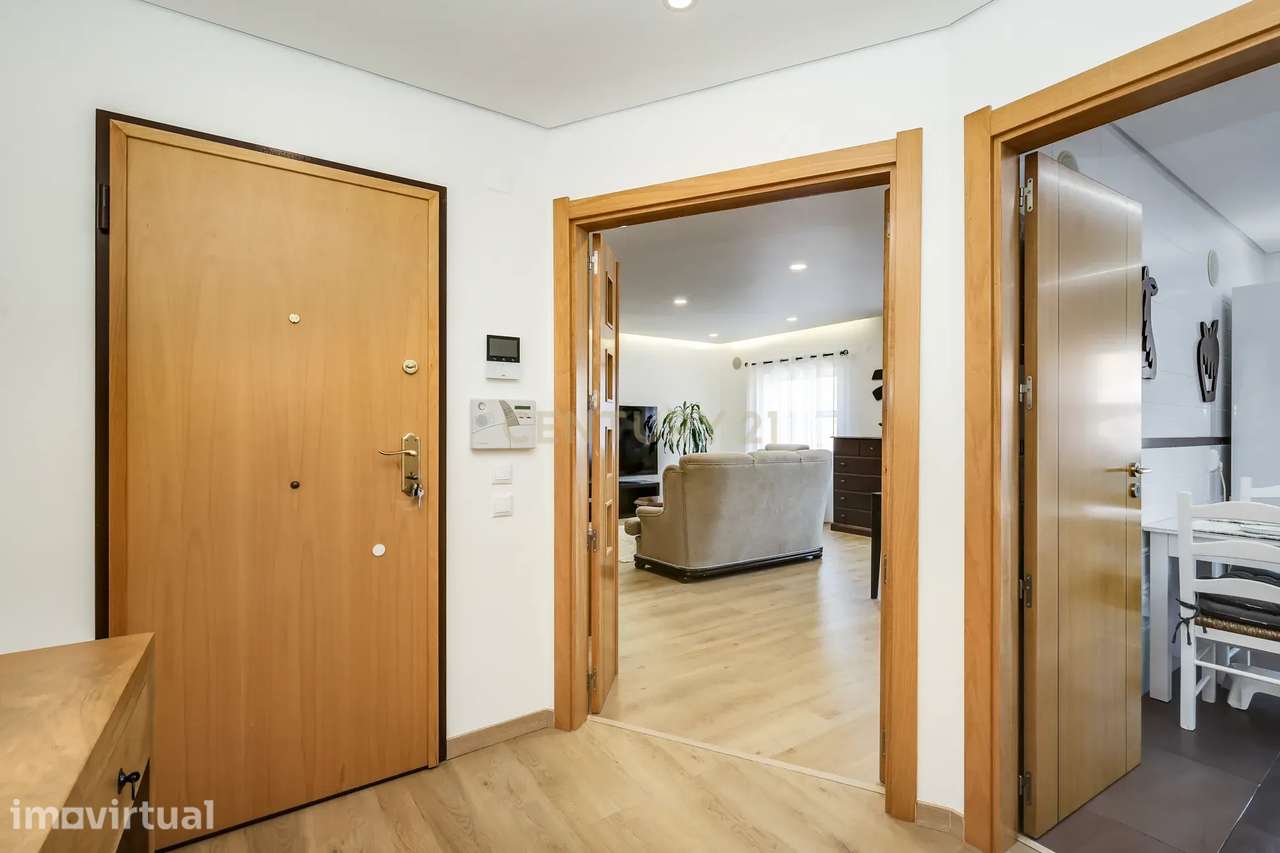 T3 com 3 lugares garagem - Casas do Lago - Grande imagem: 5/30