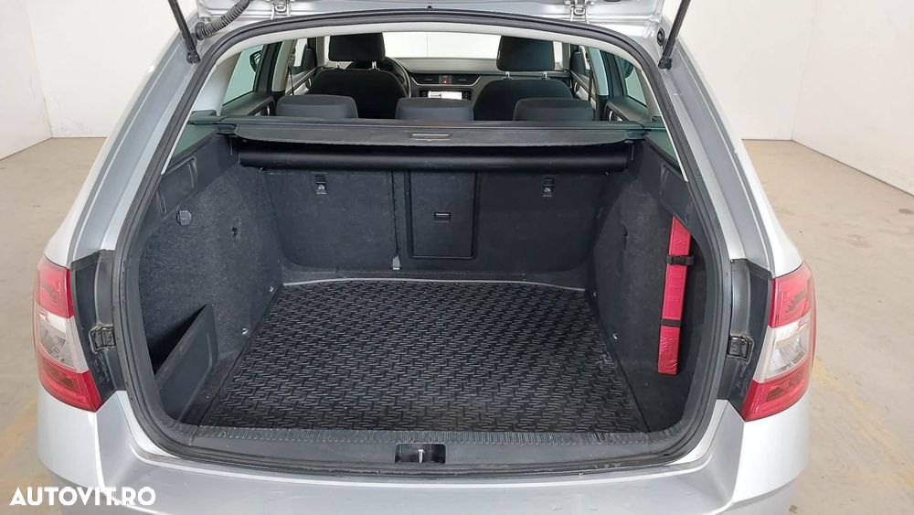 Skoda Octavia 1.6 TDI Ambition - 15
