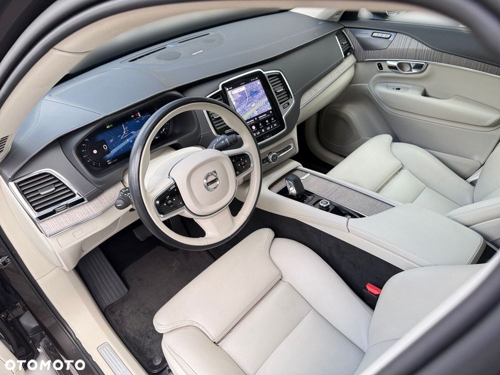 Volvo XC 90 - 13